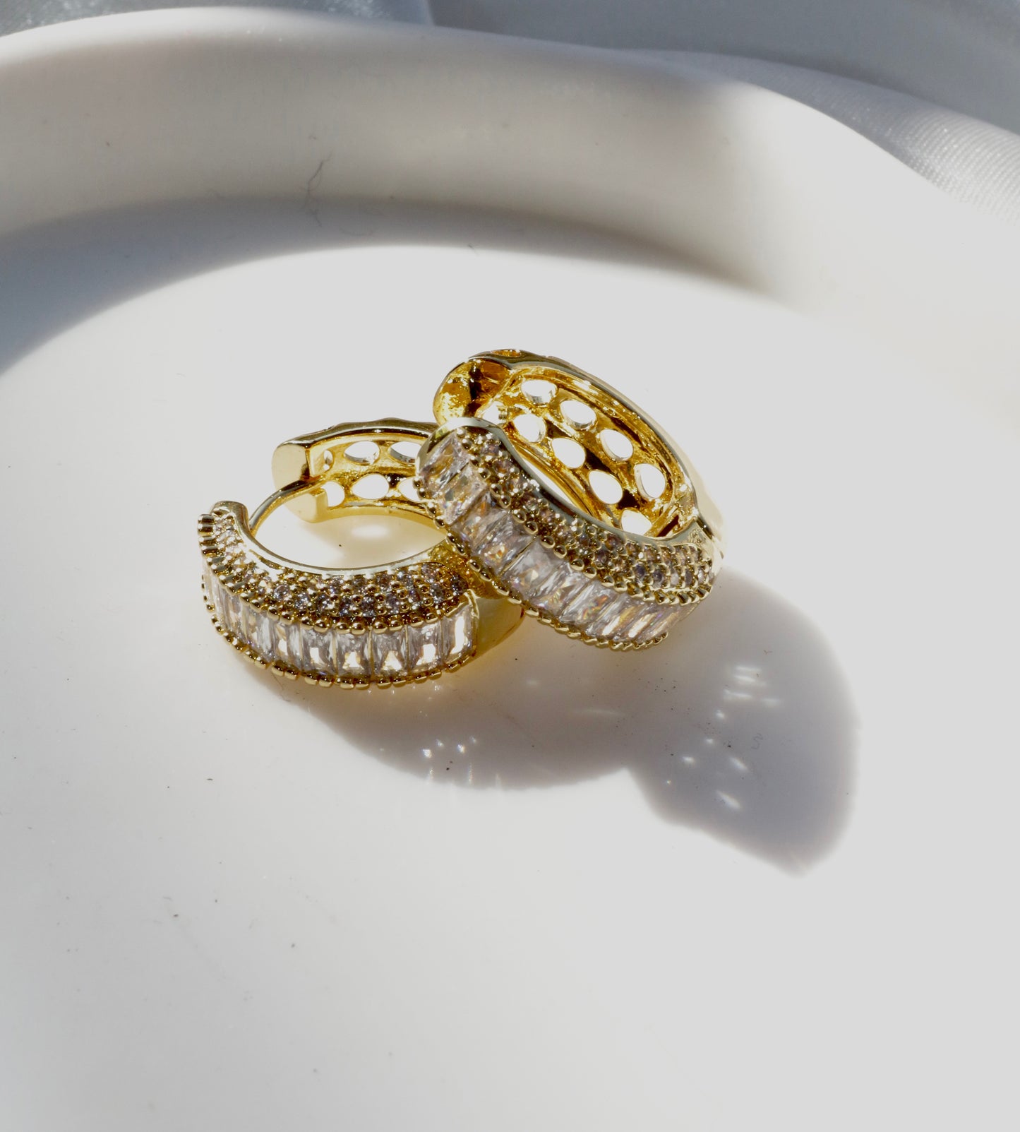 Σκουλαρίκια