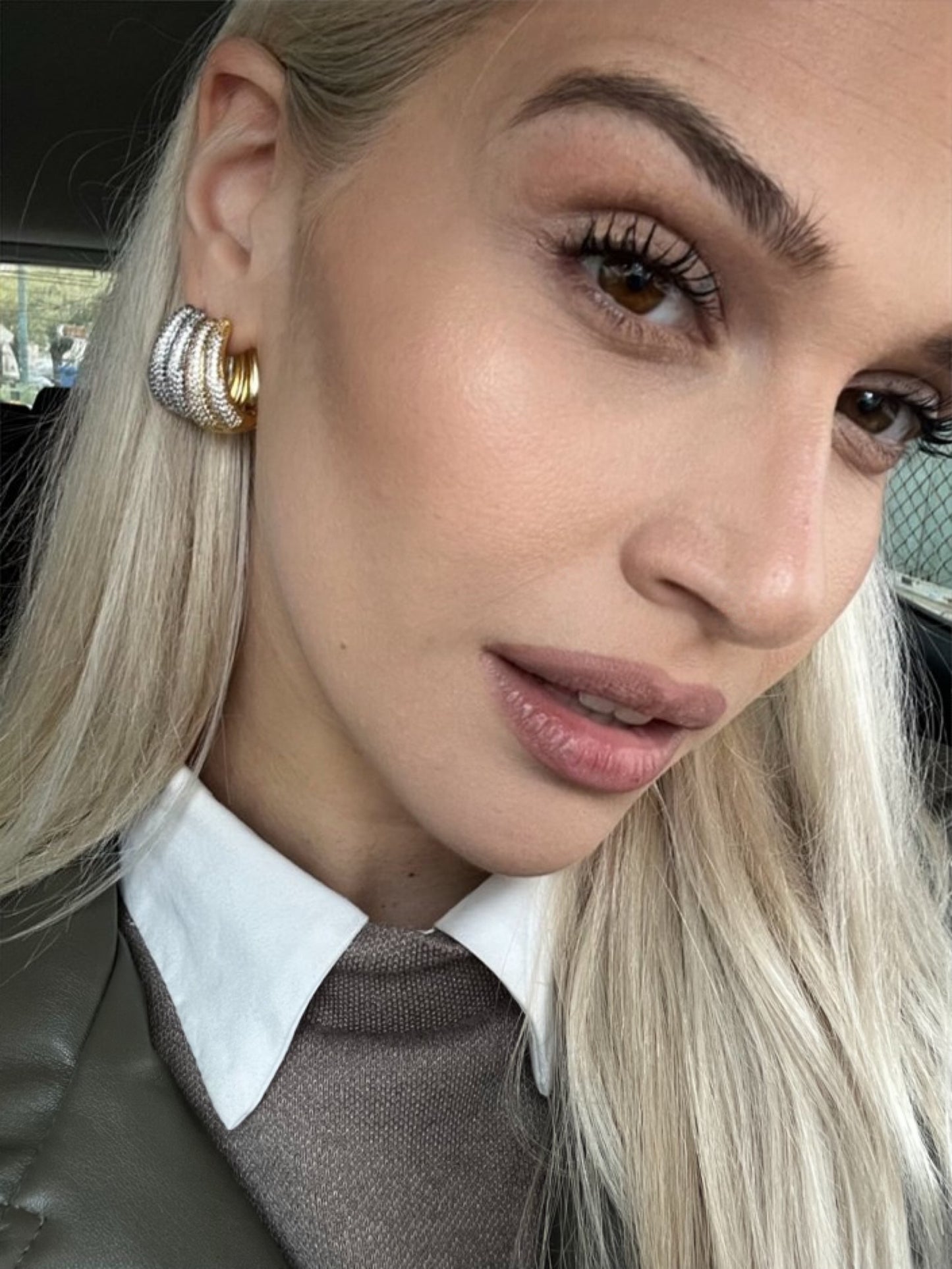 Σκουλαρίκια