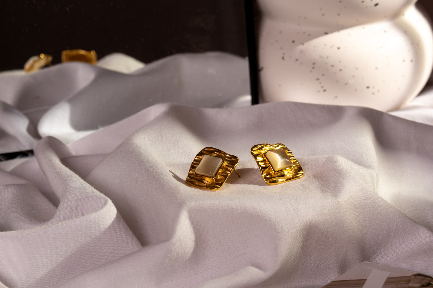 Σκουλαρίκια