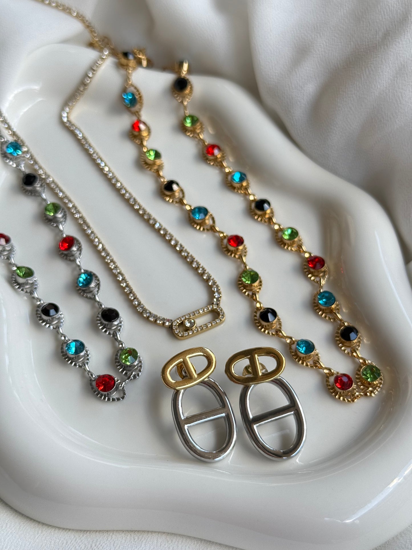 Σκουλαρίκια