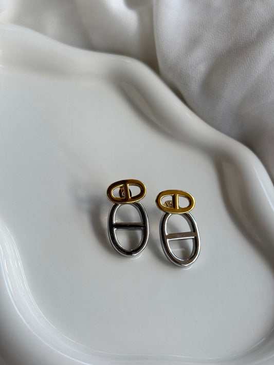 Σκουλαρίκια