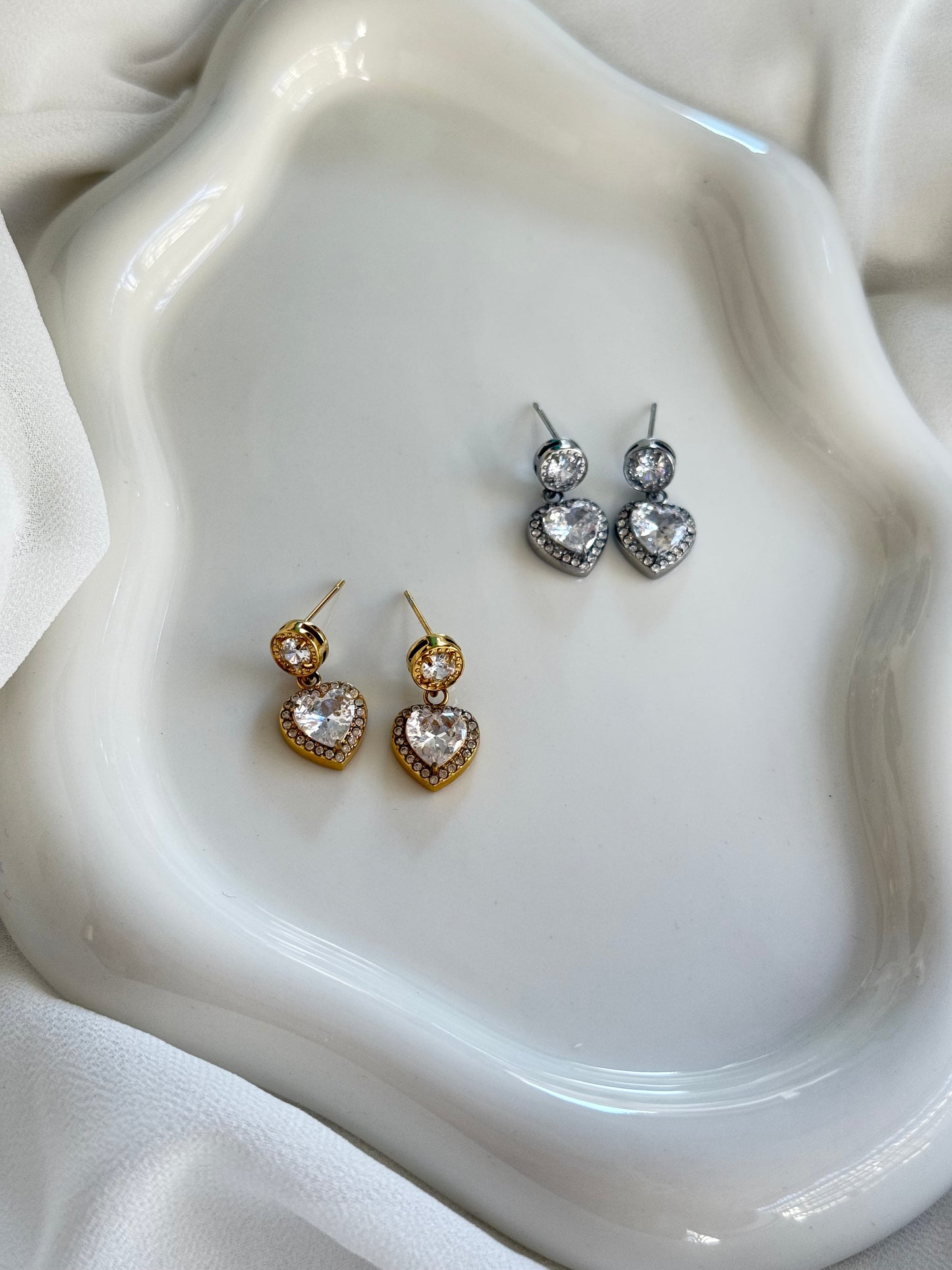 Σκουλαρίκια