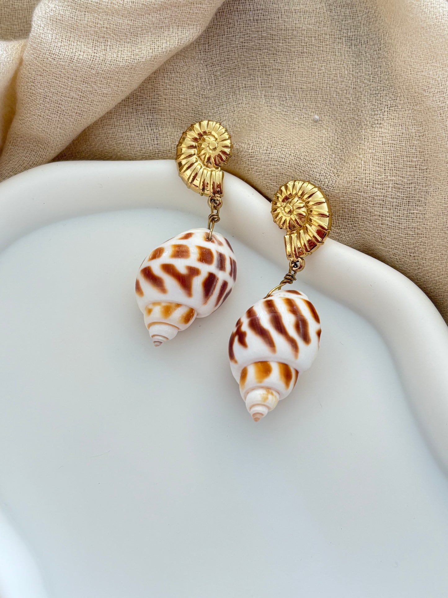 Σκουλαρίκια