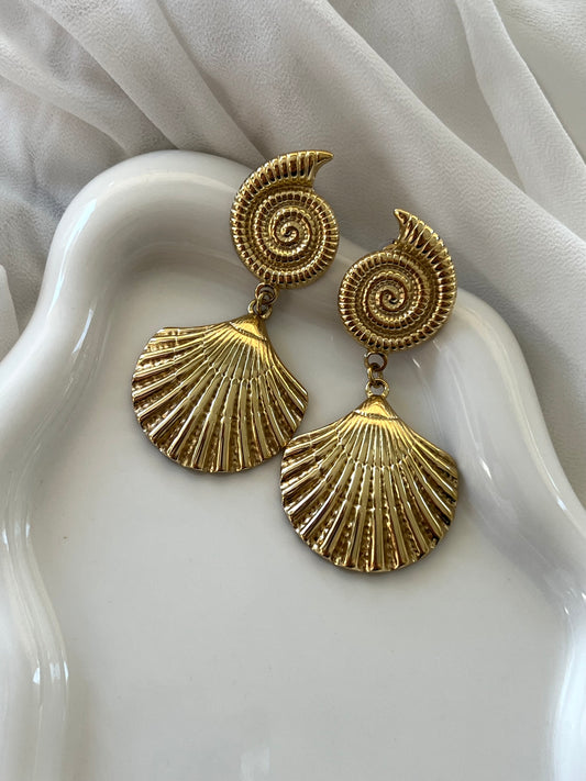 Σκουλαρίκια