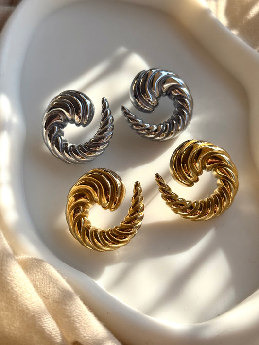 Σκουλαρίκια