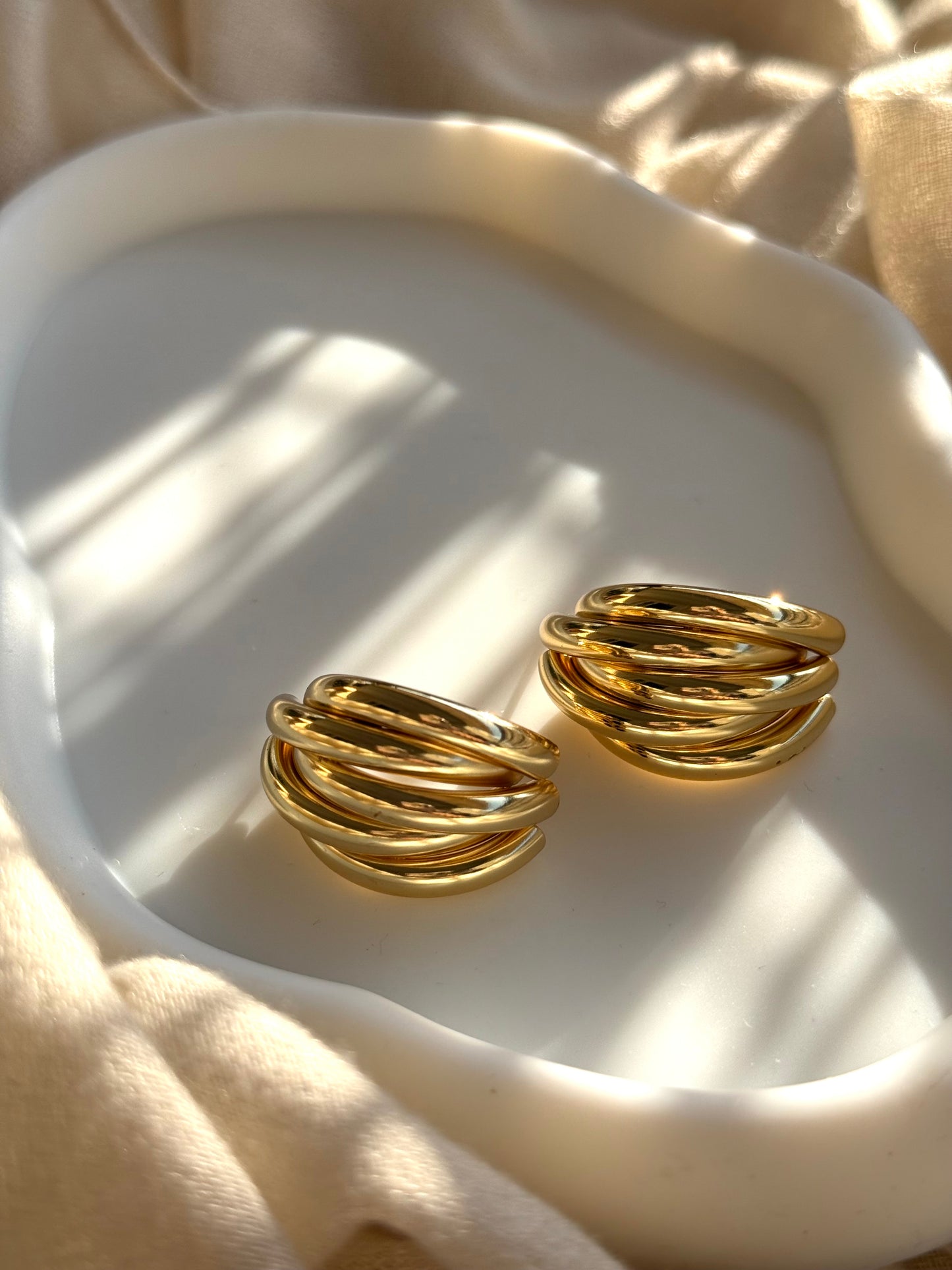 Σκουλαρίκια