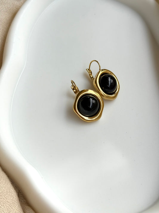 Σκουλαρίκια