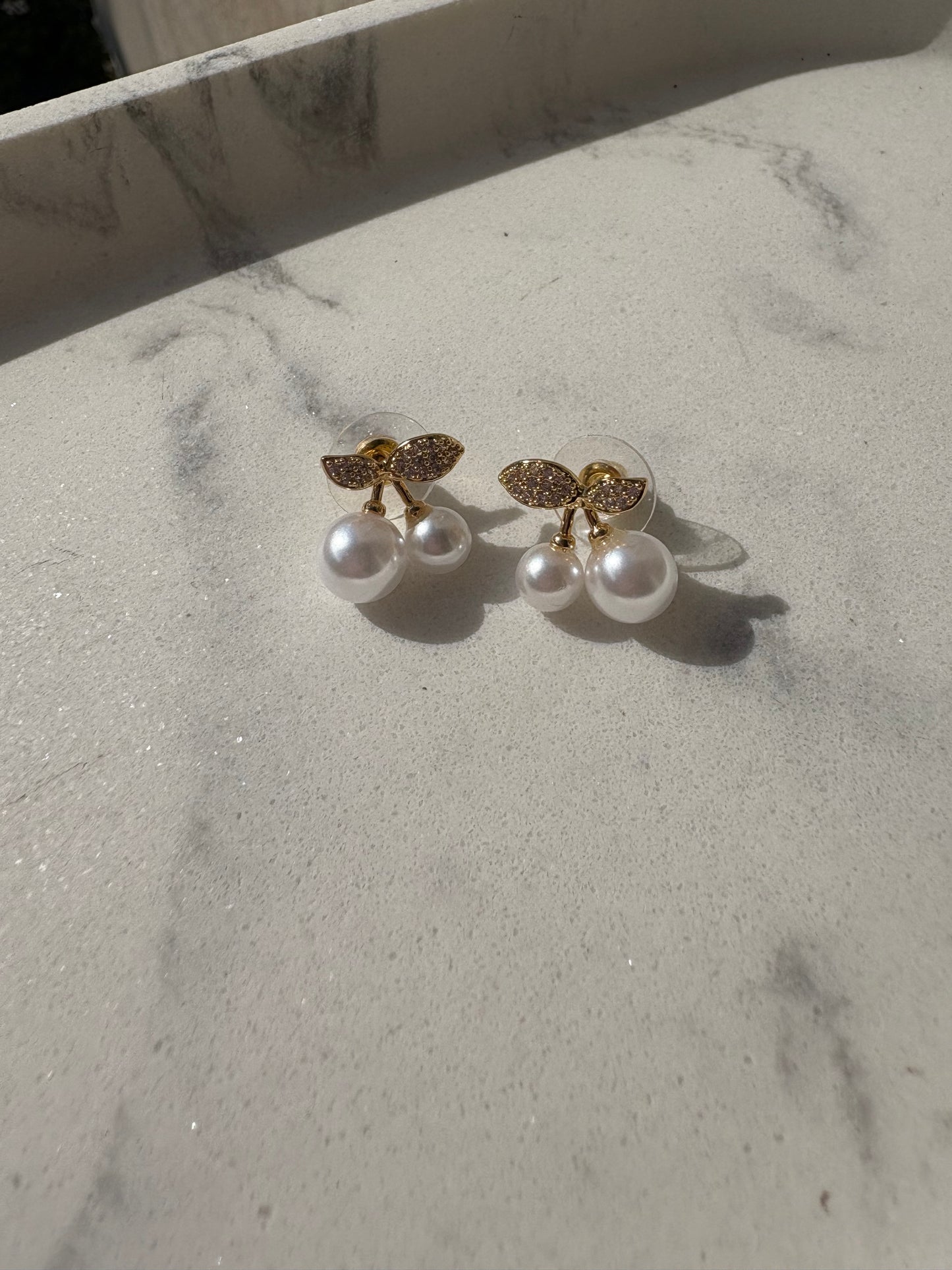 Σκουλαρίκια