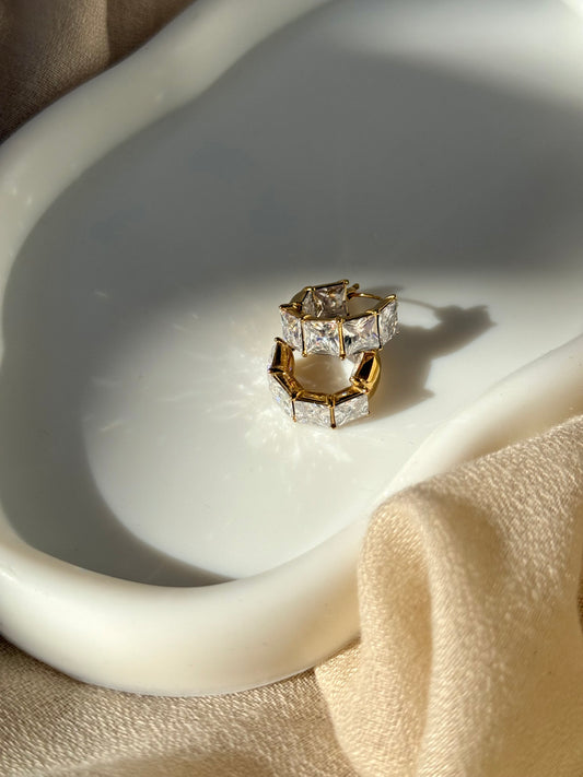 Σκουλαρίκια