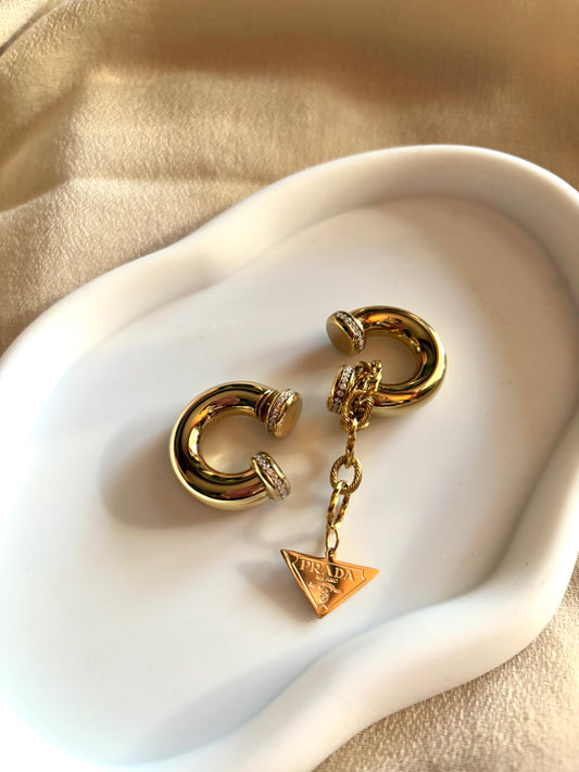 Σκουλαρίκια