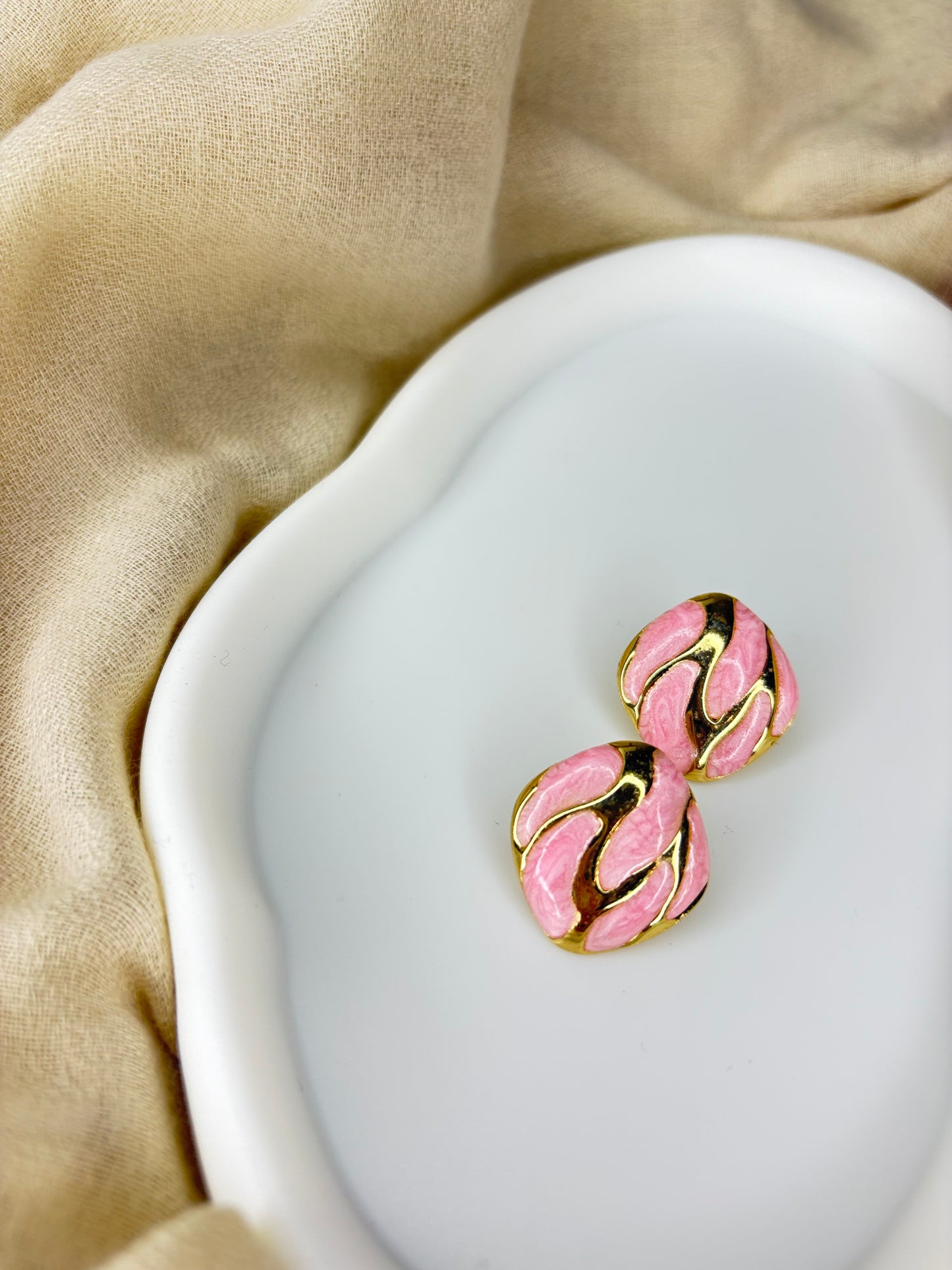 Σκουλαρίκια