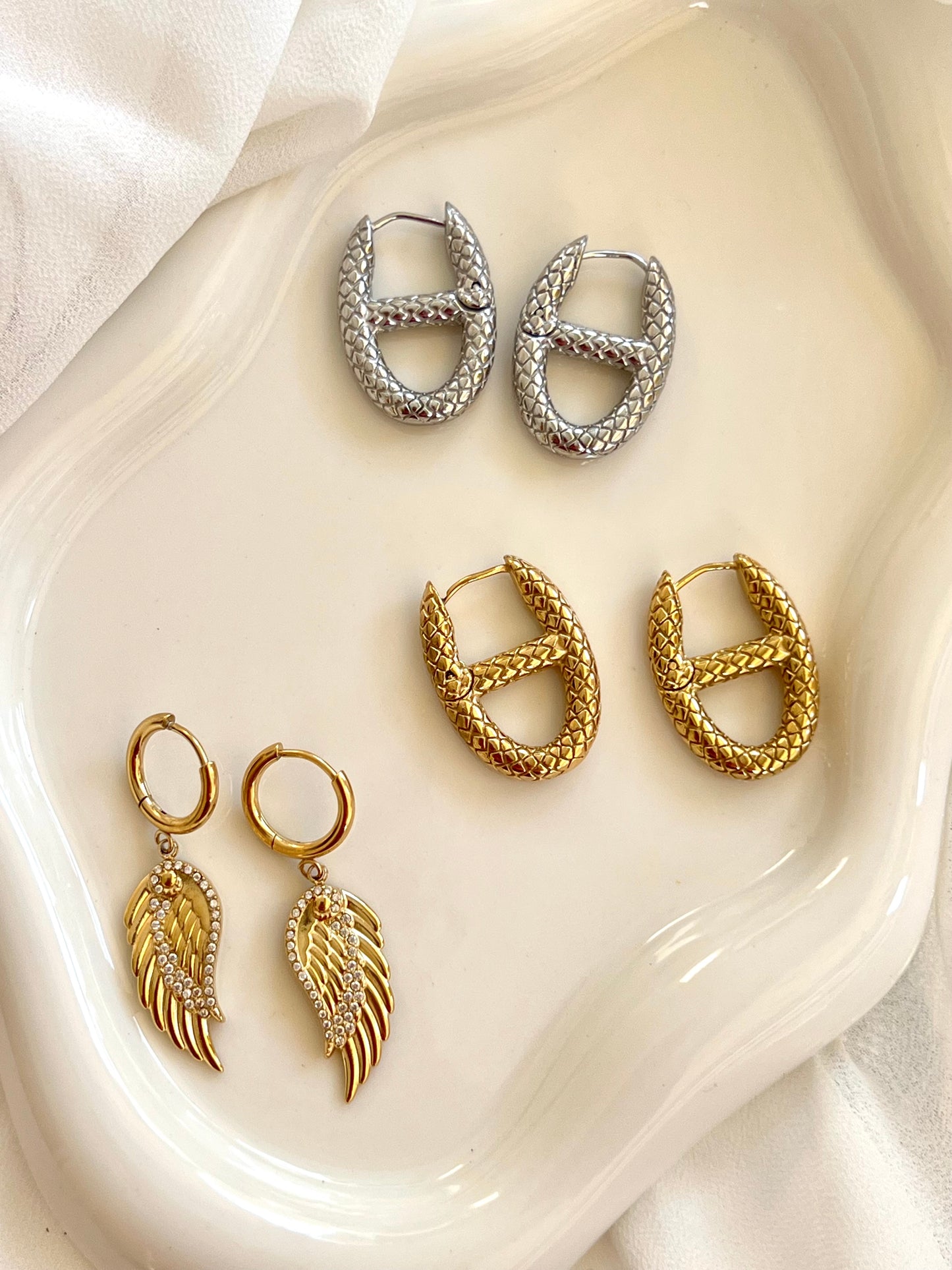 Σκουλαρίκια