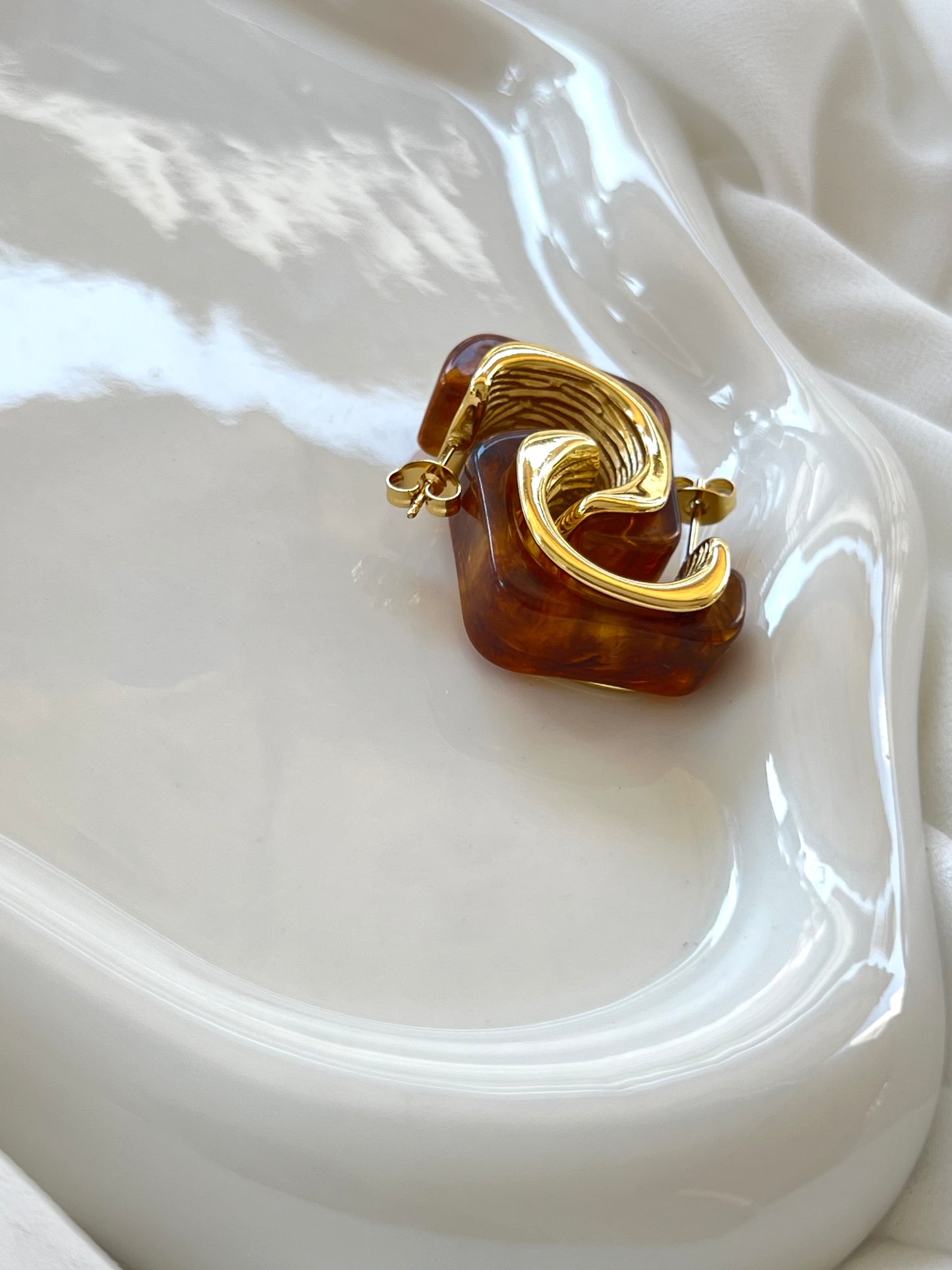 Σκουλαρίκια