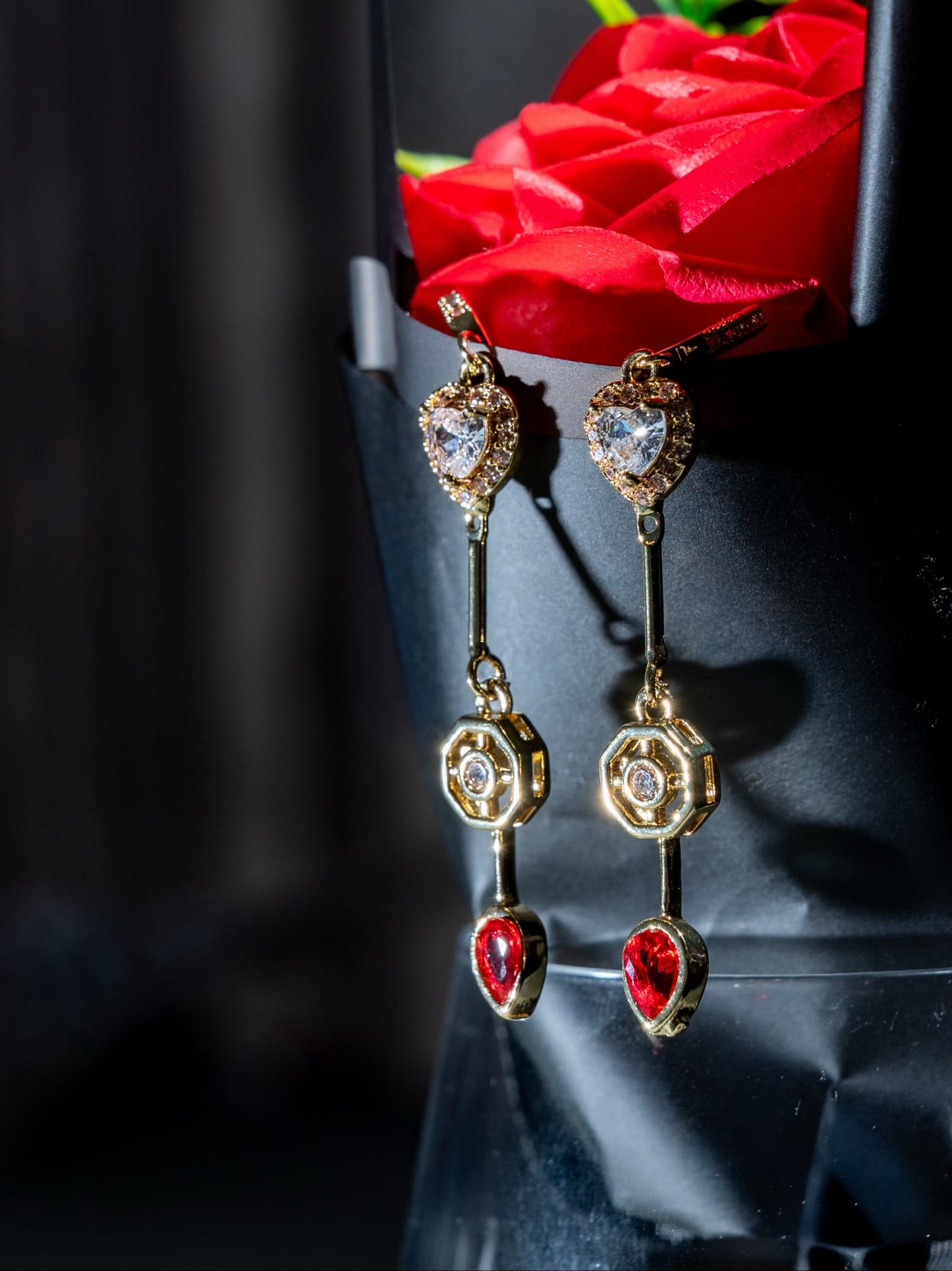 Σκουλαρίκια