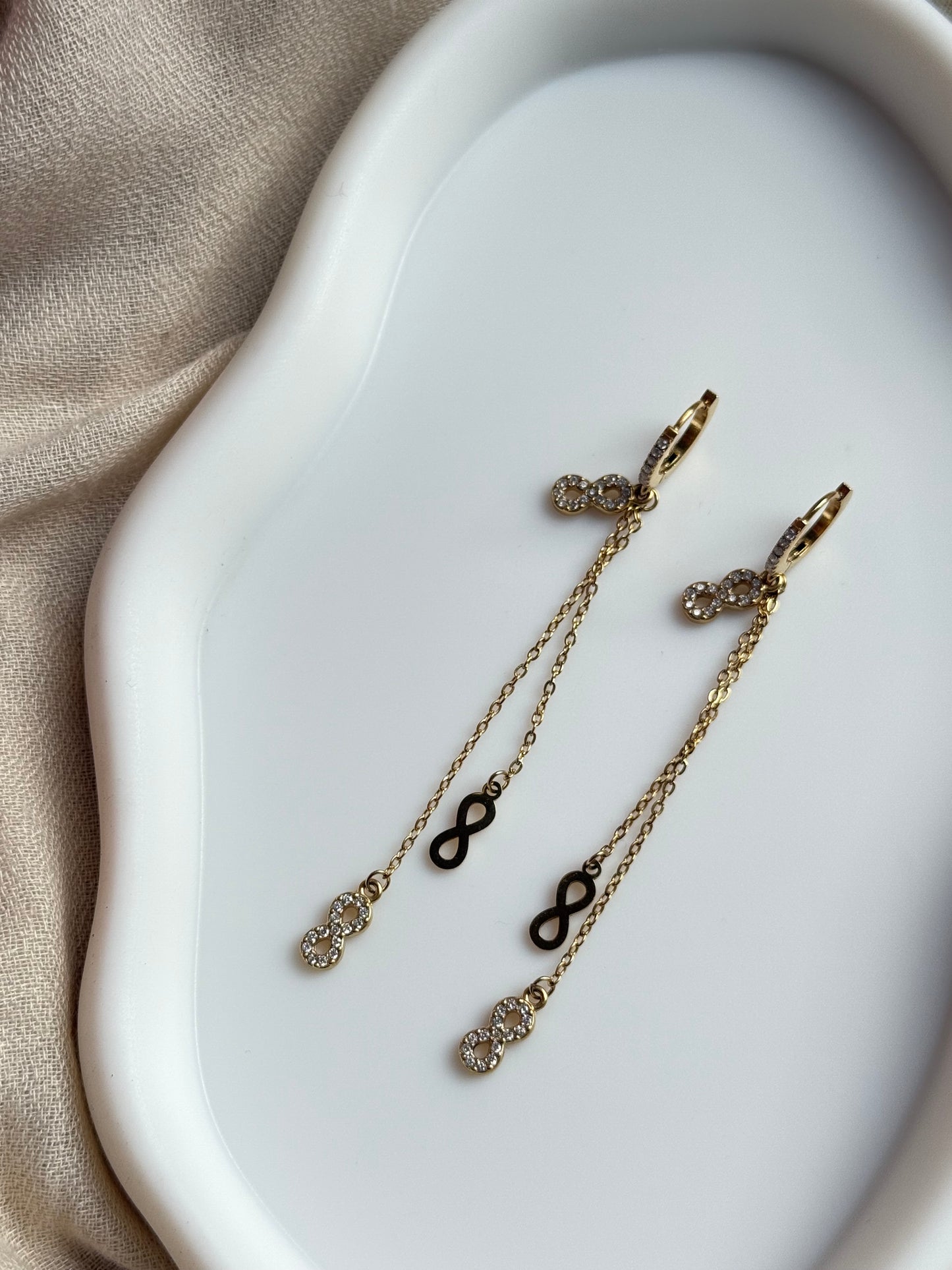 Σκουλαρίκια