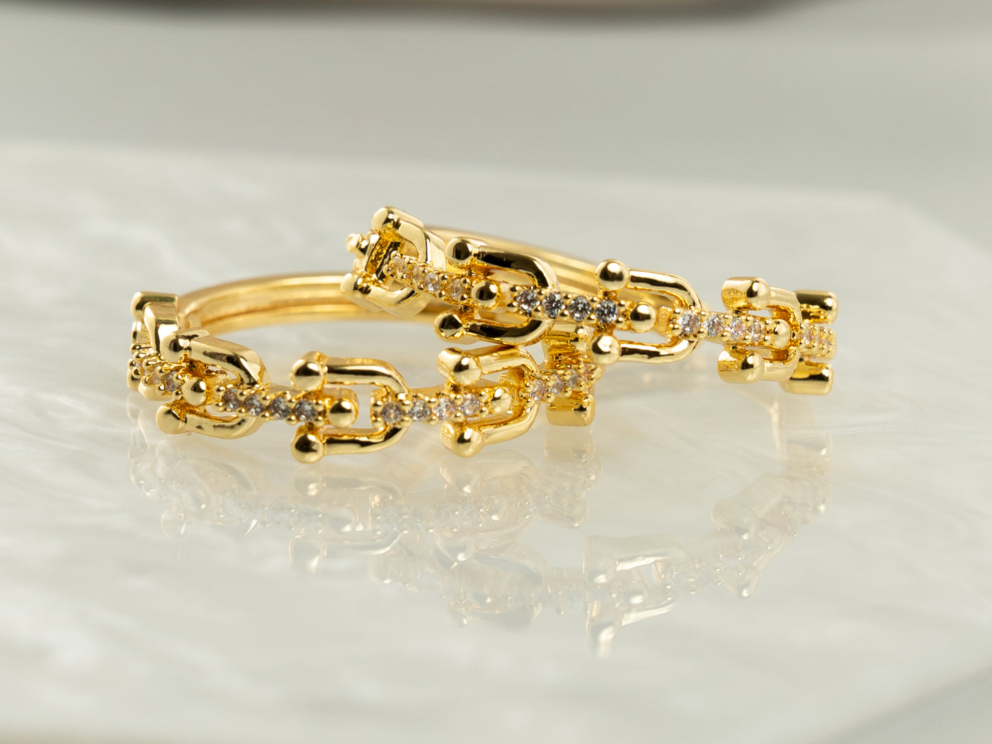 Σκουλαρίκια