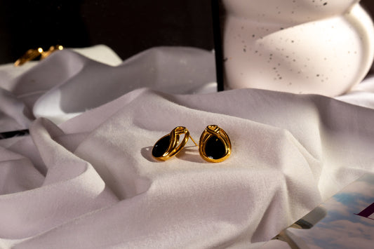 Σκουλαρίκια