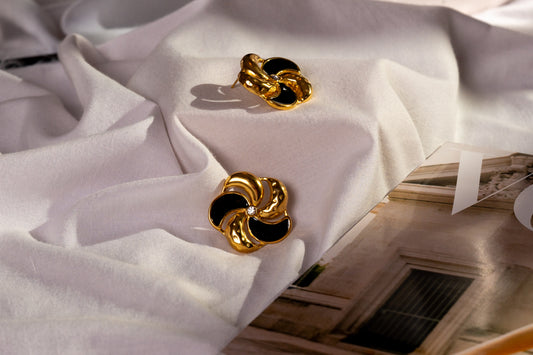 Σκουλαρίκια